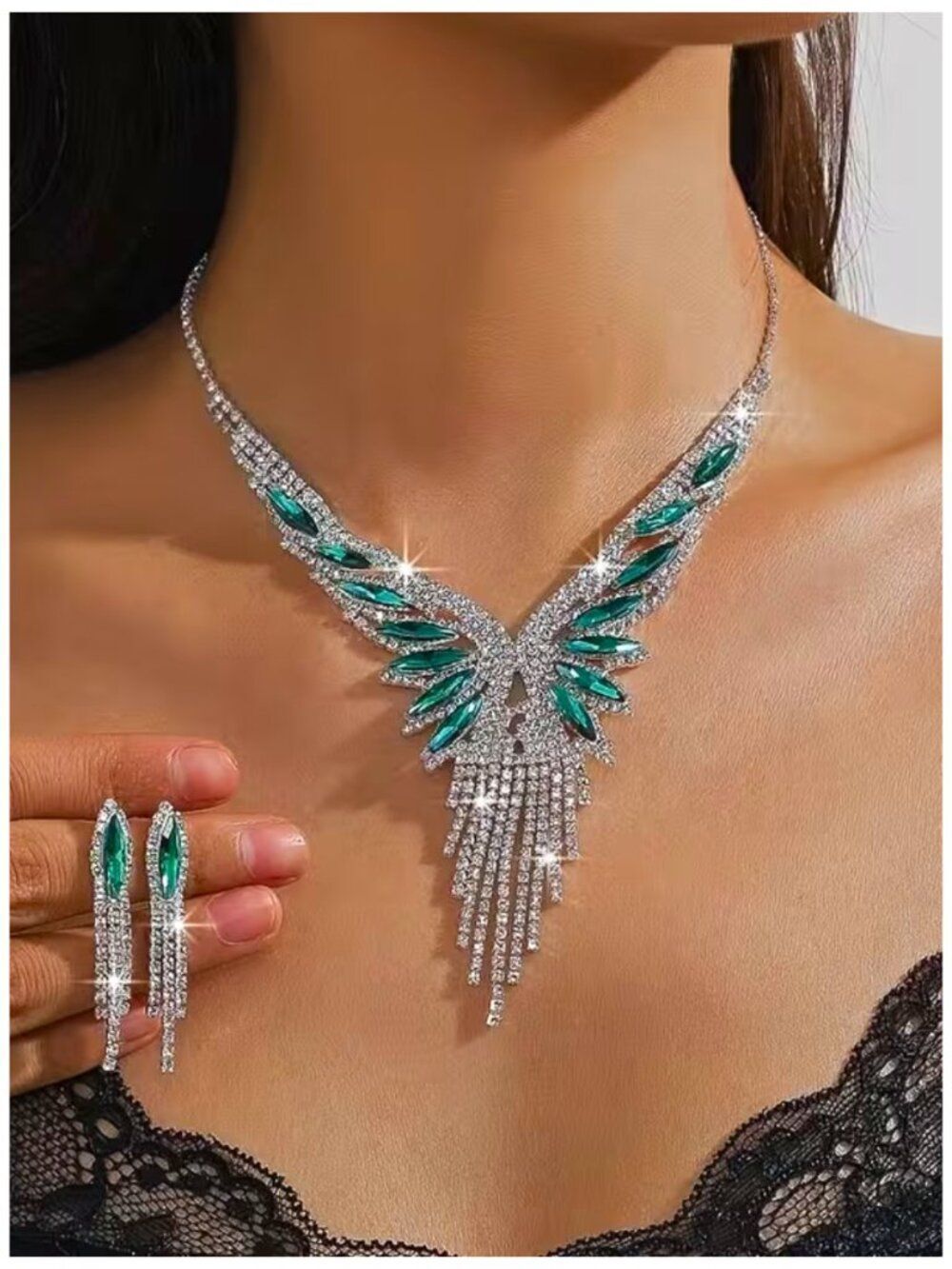 NWT Old-World Crystal & Green Rhinestone Necklace & Earrings Set